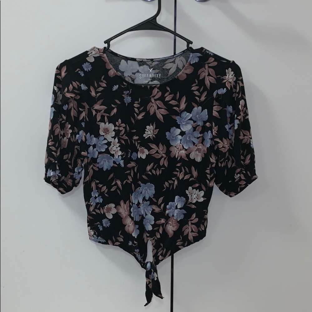 Women's Black/Floral Ae Soft & Sexy T-shirt